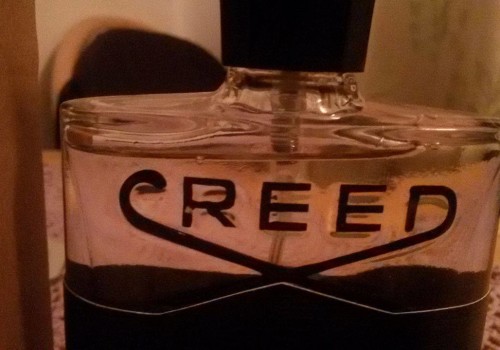 How would you describe the smell of creed aventus?