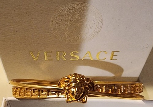 Why is versace made in italy?